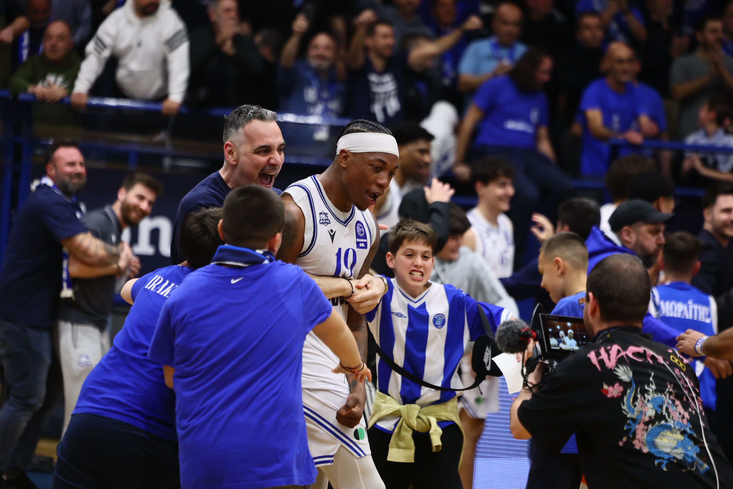 Ξέφρενο πάρτι στο Ιβανώφειο μετά την μεγάλη νίκη του Ηρακλή - Το video του Sportal