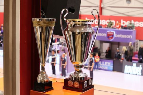 Στη Νέα Σμύρνη τα ιστορικά Κύπελλα του Πανιωνίου