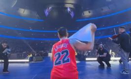 Ο Τζόκοβιτς αποθέωσε τον Κωνσταντίνο Αργυρό