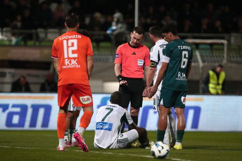 Παναθηναϊκός: «Ο διαιτητής όχι απλά δεν είδε το πέναλτι, αλλά έδωσε επιθετικό στον Τεττέη»