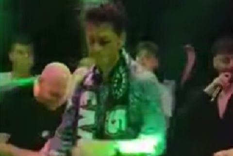 Τα... έσπασε στα μπουζούκια η Καλαμάτα (vid)