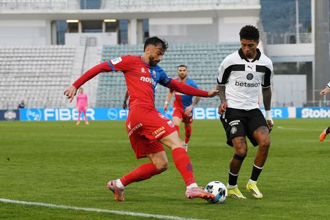 Ο Χουάνπι έσωσε τον Βόλο στις καθυστερήσεις