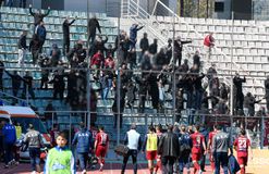 Συνεχίζουν την κόντρα Νίκη Βόλου και ΑΕΛ - «Το θεσσαλικό Platoon, πρόχειρο χειρουργείο τα αποδυτήρια» (pic)