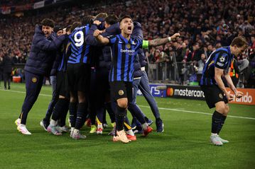 Η Ίντερ έκανε «κόλπο γκρόσο» στο Μόναχο και πήρε προβάδισμα πρόκρισης στα ημιτελικά