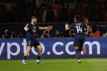 Η Παρί νίκησε εύκολα τη Λίβερπουλ και πήρε σοβαρό προβάδισμα για τους «4» του Champions League