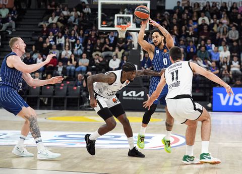 Η Εφές έσπασε το σερί της Παρτιζάν στην παράταση με την επιστροφή του Λάρκιν