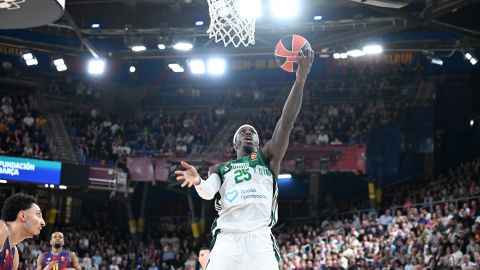 Με φόρα από τη Βαρκελώνη, για να απογειωθεί στη Βαλένθια!