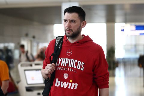 Παπανικολάου: «Έχει πολλές μεγάλες βραδιές φέτος ο Ντόρσεϊ - Η συμβολή του Σάσα στην ομάδα είναι τεράστια»