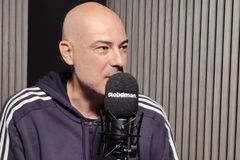 Γιώργος Καράγκουτης: «Ένας 17χρονος δωμάτιο με τον Γιαννάκη; Είχα ένα ρίγος και άγχος» (vid)