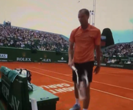 Δεν πήρε ούτε γκέιμ ο Μεντβέντεφ κόντρα στον Μπερετίνι και τα... έσπασε (vid)