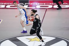 Ο μάνατζερ του Σενγκέλια... πήρε θέση: «Η Βίρτους θέλει να κρατήσει τον Τόκο»