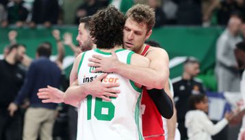 Νικητής ο Βεζένκοφ στη «μάχη» με τον Όσμαν: ΜVP των playoffs της Euroleague ο άσος του Ολυμπιακού!