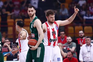 Τιμωρία μίας αγωνιστικής του Ολυμπιακού για τα επεισόδια του πρώτου τελικού - Θα την εκτίσει σε πιθανό Game 5