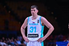 Οι Νάγκετς κρατάνε τον Βλάτκο Τσάντσαρ με το μίνιμουμ των αποδοχών (vid)