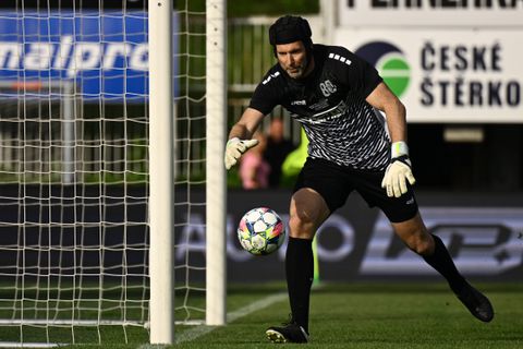 Σε ομάδα της Premier League ο γιος του Τσεχ!