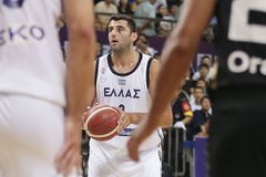 Ο Μπουρούσης και η νεολαία της Καρδίτσας!