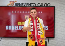Επίσημα στην Μπενεβέντο ο Άγγελος Τσιγγάρας