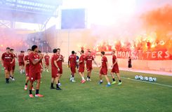 Φαντασμαγορική «πρώτη» της ΑΕΛ με 5.000 φιλάθλους! (gallery)