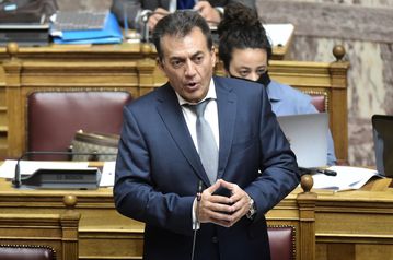 Βρούτσης: «Να βρεθούν οι κατάλληλες λύσεις σ’ αυτό το πολυπαραγοντικό ζήτημα, που απασχολεί διεθνώς όλες τις χώρες»