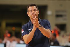 Ιτούδης: «Γιάννης και Κώστας Αντετοκούνμπο δεν είναι σε θέση να προπονηθούν ακόμα»