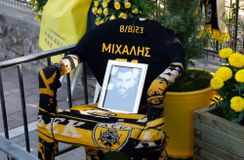 Η ΠΑΕ ΑΕΚ και οι φίλοι της τιμούν τη μνήμη του δολοφονηθέντα Κατσούρη (pics)