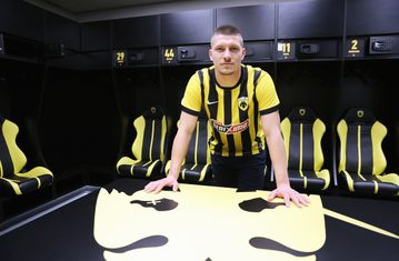 Τώρα όλα τα βλέμματα στην ΑΕΚ, πάνω στον Γιόβιτς