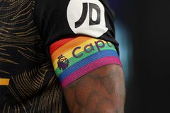 Τέλος στα περιβραχιόνια υπέρ της ΛΟΑΤΚΙ+ στην Premier League