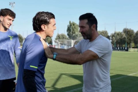 Ο Μανδάς συνάντησε τον Μπουφόν!(pic)