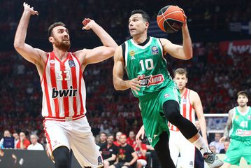 Σλούκας: «Ο Ολυμπιακός με άφησε με κακό τρόπο - Μεγάλη αποτυχία η φετινή σεζόν για τον Παναθηναϊκό»