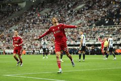 Εκιτικέ: «Παρακολουθούσα τον Ίσακ, χαρά μου να τον ανταγωνιστώ στη Λίβερπουλ»