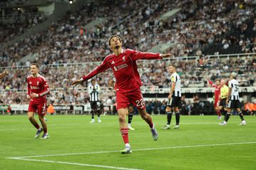 Εκιτικέ: «Παρακολουθούσα τον Ίσακ, χαρά μου να τον ανταγωνιστώ στη Λίβερπουλ»