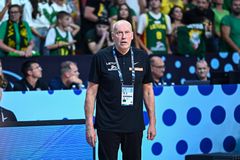 Κουρτινάιτις: «Ο Γιάννης έμαθε το μπάσκετ της FIBA – Ο Σπανούλης καταλαβαίνει το παιχνίδι σαν τον Σάρας»