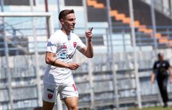 Στην Ντομζάλε οι Μπουρής, Αλεξανδράκης