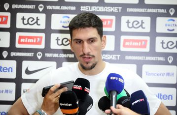 Λαρεντζάκης: «Κοιτάμε μόνο το παιχνίδι με τη Λιθουανία και… το επόμενο αυτοκόλλητο» (vid)