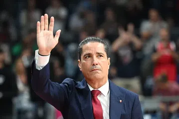 Τέλος ο Γιάννης Σφαιρόπουλος από τον Ερυθρό Αστέρα