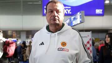 Έντονα παράπονα από τον Εργκίν Αταμάν για αεροπορική εταιρεία στη Ρόδο