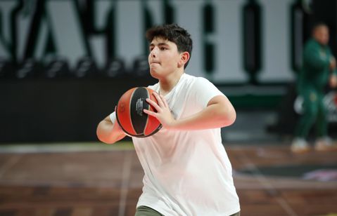 Πρόσκληση του Σαρπ Αταμάν στον ΛεΜπρόν: «Έλα στον Παναθηναϊκό»