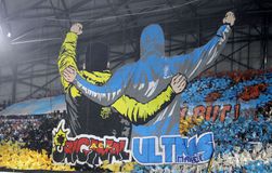 Το πάρτι των οπαδών της ΑΕΚ και της Μαρσέιγ μεταφέρθηκε από τη Μασσαλία στη Νέα Φιλαδέλφεια