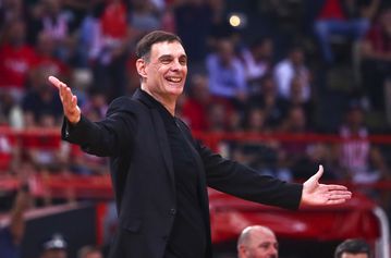 «Ο σεβασμός κερδίζεται»: Ο Γιώργος Μπαρτζώκας συνέτριψε τη μεγαλύτερη παπάτζα της σύγχρονης εποχής