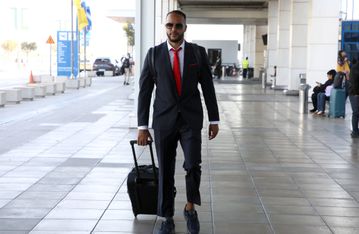 Πήρε τα μέτρα του και «πέταξε» ασφαλής ο Ολυμπιακός για Λονδίνο