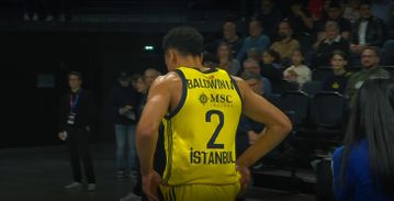 Πρόβλημα για την Φενέρ - Αποχώρησε τραυματίας ο Μπόλντγουιν από το ματς με την Βιλερμπάν