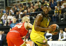 Ο προβληματισμός στην ΑΕΚ Betsson για την εικόνα και το τετ α τετ του Σάκοτα με τον Γκρέι