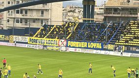 Οι φίλαθλοι του Παναιτωλικού ανάρτησαν πανό για τον δολοφονηθέντα φίλο της ΑΕΚ (pics, vid)