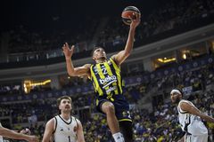 Ανατροπή από το -19 και νίκη για τη Φενέρμπαχτσε με πρωταγωνιστή τον Μπόλντγουϊν