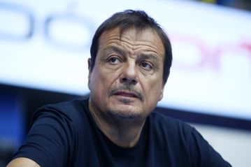 Ο Άταμαν αποκάλυψε πότε και πως έρχεται ο Φαρίντ στον Παναθηναϊκό - Καμία εξέλιξη στην περίπτωση του Μπάσι