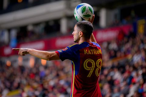 Συνεχίζει την καριέρα του στο MLS o Κατράνης