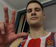 Το τρίποντο του Νέντοβιτς που «ξέρανε» την Παρτίζαν και η «έκρηξη» του Ομπράντοβιτς