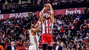 Ολυμπιακός - Μπάγερν Μονάχου 77-69: Οι 14 πόντοι του Πίτερς στην αναμέτρηση