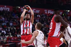 Χωρίς να... ιδρώσει ο Ολυμπιακός υπέταξε την Μπάγερν