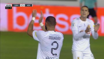 Με κεφαλιά του Μουκουντί η ΑΕΚ έφερε το ματς στα ίσα με τον ΟΦΗ
